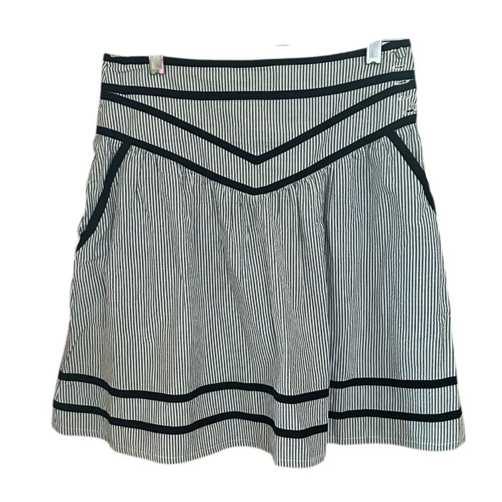 KIMCHI BLUE Women's Size S Gray/Black Seersucker Skirt with Pockets.